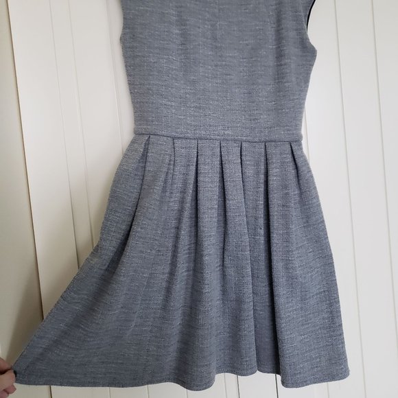 Grey Aritzia Talula Waldorf Sleeveless Dress - Picture 6 of 6